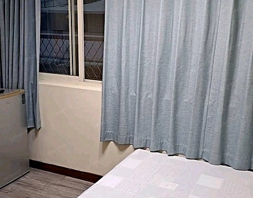 近板橋車站大遠百可租補小資族溫馨採光套房大空間 - Image 1