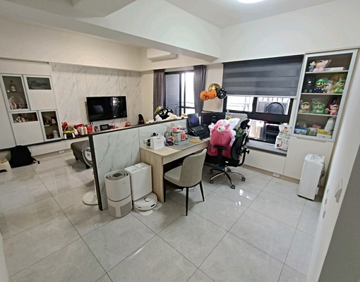 近楠梓車站商圈/都會公園捷運/可租補平車3+1房/拎包入住 - Image 5