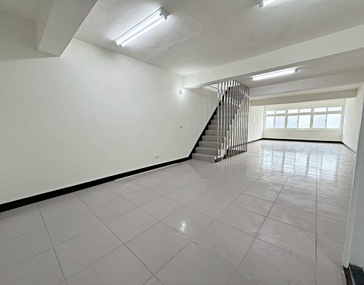 省道高城透天厝/可住辦商用/可租補/採光超好/生活機能超便利 - Image 6