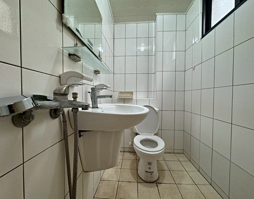 男女皆可|無管理費|3房2廳4衛|自強路 - Image 6