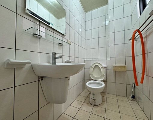 男女皆可|無管理費|3房2廳4衛|自強路 - Image 8