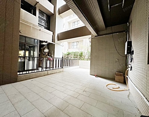 👍蘆洲希望城市挑高店面大露臺可寵有車位住辦皆可 - Image 8