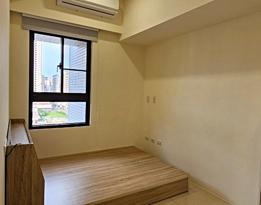 租-高鐵商圈鑫高鐵3房+平車 - Image 5