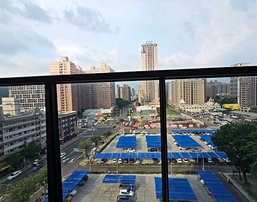 租-高鐵商圈鑫高鐵3房+平車 - Image 9