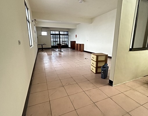 鄰近交流道1-3整棟出租 - Image 7