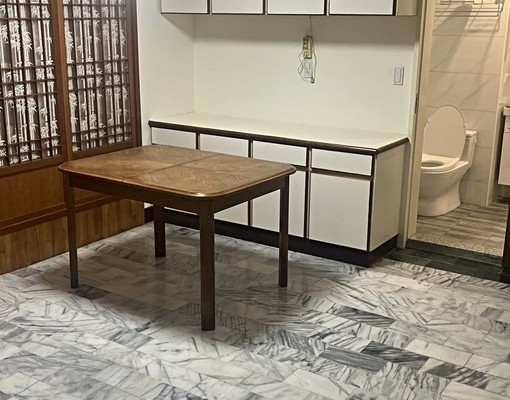 捷運*電梯大樓*四房兩廳*前後陽台(可租屋補助) - Image 3