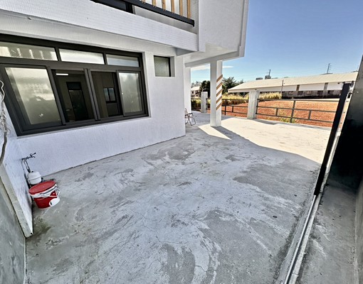 龍井整棟透天|可租補、戶籍|可寵|庭院可停3台車 - Image 3