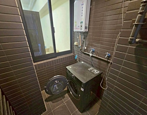 江子翠❣️收垃圾包裹~免爬梯對外窗採光通風獨洗曬~捷運機能佳 - Image 3