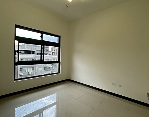 電梯大樓三房招租，房間廁所皆有窗戶通風佳 - Image 5