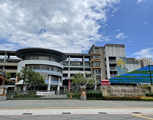 電梯大樓三房招租，房間廁所皆有窗戶通風佳 - Image 13