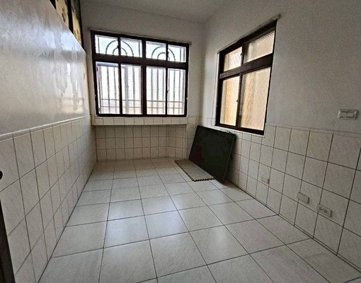 飛機路3樓透天(未保存登記建物)店住兩相宜. - Image 10