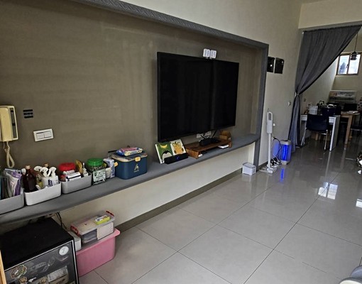 捷運徐匯站方正兩房車 - Image 1