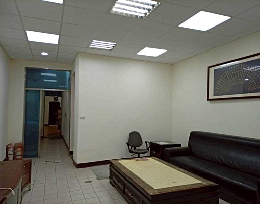 近火車站⭐透天一樓✨🌟住\辦\工作室⭐租補\營登 - Image 2