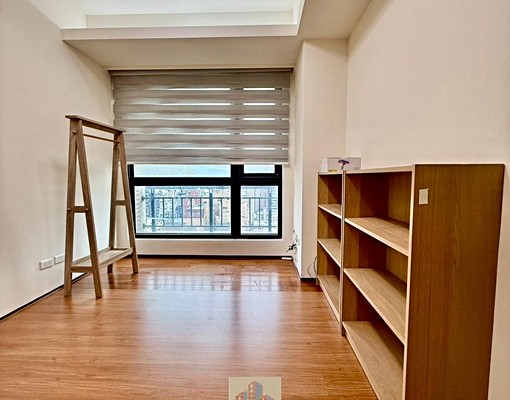 🍍巨城生活圈|陽光滿滿.美景四房|平車 - Image 5