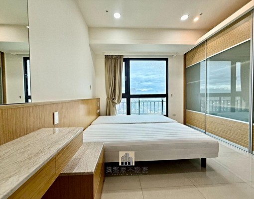 🍍巨城生活圈|陽光滿滿.美景四房|平車 - Image 9