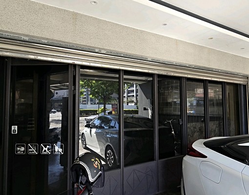 市政透天電梯金店面【永華路二段704號】 - Image 2