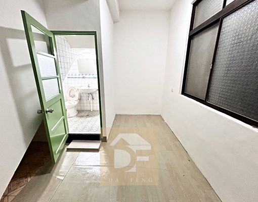 ❄️稀有整層透天❄️可入戶籍、可租補、可報稅❄️有車庫 - Image 8