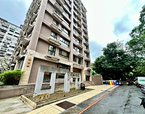 幸福特區-溫馨2房+車位附傢俱家電 - Image 1