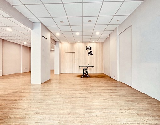 稀有釋出‼️海東國小旁大面寬金店面｜好停車大空間 - Image 2