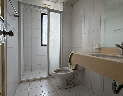 *東區三井outlet中樓層景觀美兩房+平面車位* - Image 4