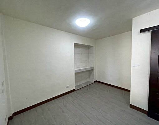 租-近夢時代翻新三樓美寓 - Image 2