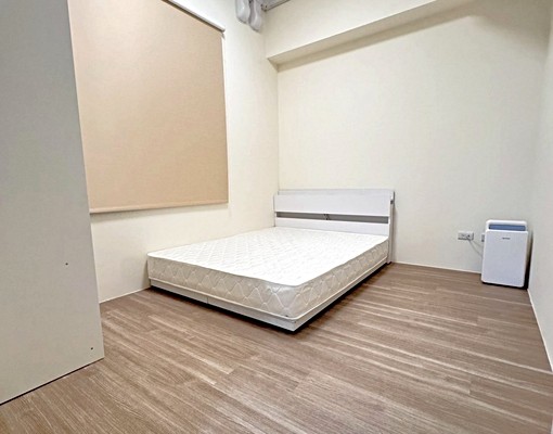 近捷運站,勤美🔥雙租補🔥傢俱電齊全一卡皮箱入住🔥採光佳 - Image 5