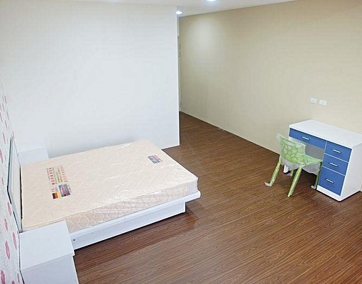 💖陽台獨洗💖大套房💖室內機車位💖 - Image 3