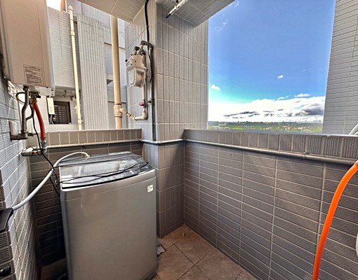 免仲可租補、頂樓景觀2房車,可貓,近交流道 - Image 8