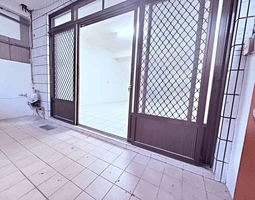 【溫馨二層樓透天厝】大明路vs西榮路商圈(內新市場)鬧中取靜 - Image 3