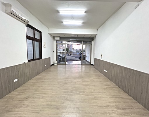 中山北路｜正路面一樓｜三角窗｜店面(租) - Image 11