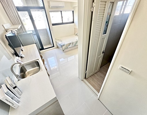 🌈可雙租補⭐12月起租⭐室內機車位⭐電梯⭐流理台⭐秀泰⭐ - Image 3