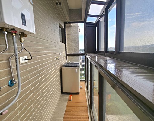 湖口近新湖國小⭐二改一房車位華廈 - Image 12