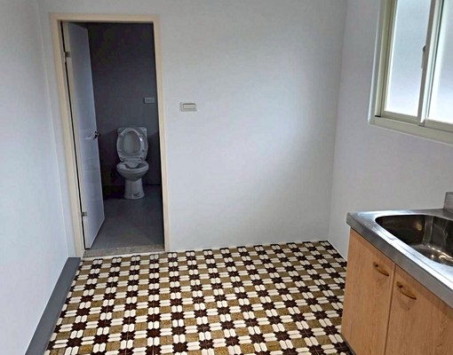 裕民夜市,新埔雙捷運機能好整層出租 - Image 1