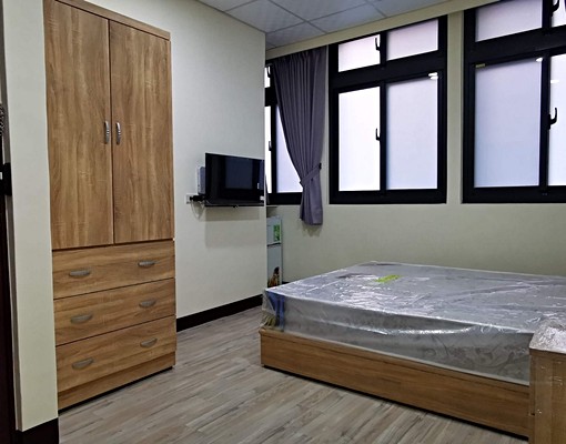 府中捷運站❤️南雅夜市❤️全新裝潢❤️租補對外窗 - Image 2