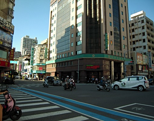 近七賢路～漂亮套房～雙面開窗～邊間採光棒 - Image 7