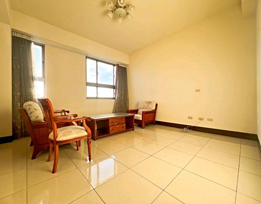 可補助/可公司戶營登/四維二路透天 - Image 7