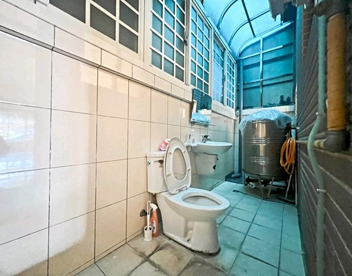 可補助/可公司戶營登/四維二路透天 - Image 14