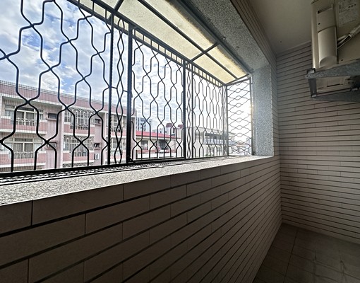 🔥獨家❗️中山商圈|可租補.入戶籍|三代同堂|震後別墅 - Image 12