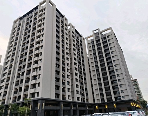 台中港特區🌊柏斯市│二房二廳💯全新未住|申請租補 - Image 1