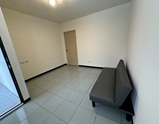 景安站💛裝潢新💛貓💛台水電💛可申請租屋補助💛大露台 - Image 4