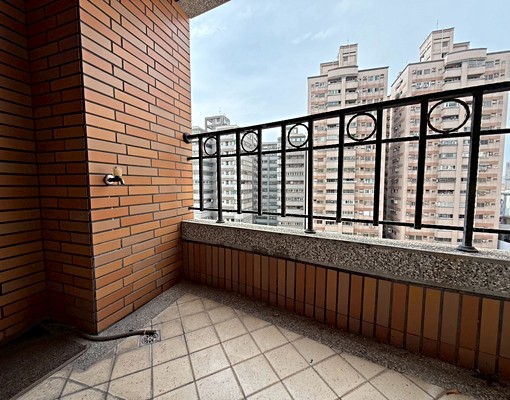 五泰小菁-免仲介費可租補-溫莎堡二房車 - Image 8