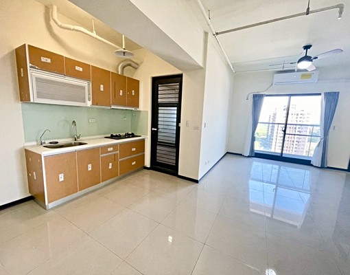 高鐵國家強棒三房。附冷氣，熱水爐。可入籍可租補 - Image 3