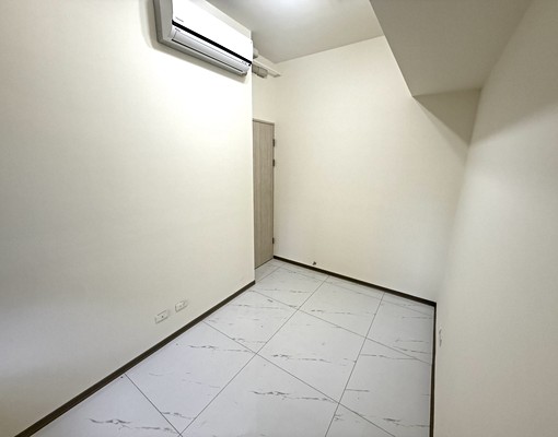 敦信社宅☀丹鳳國小旁全新3房電梯大樓含車管☀免仲可補 - Image 7