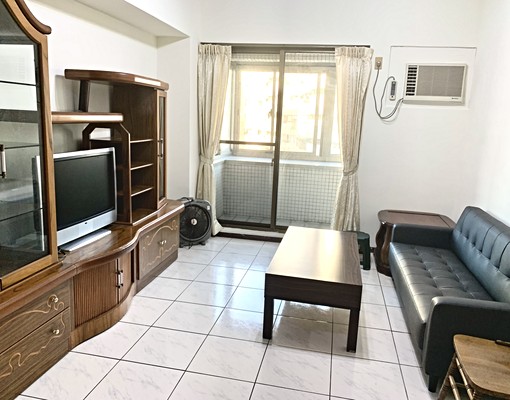 近學區商圈交通方便~ - Image 6