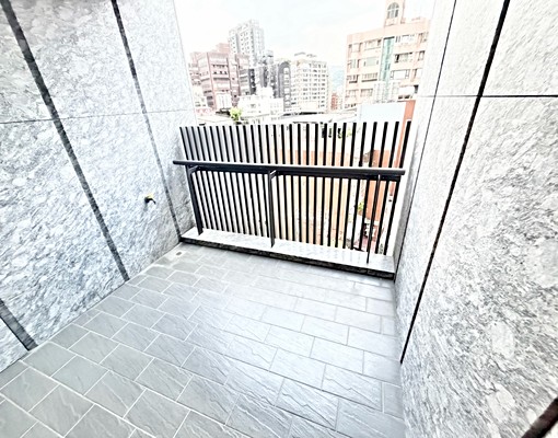 美國學校、稀有四房/平面車位2/開放式廚房//飯店管理/含稅 - Image 10