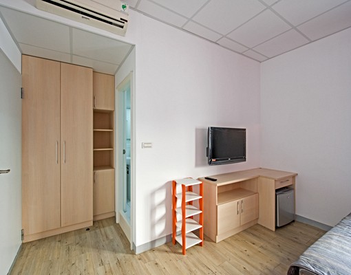 大順路上~安全優質套房，生活機能優，設備齊 - Image 5