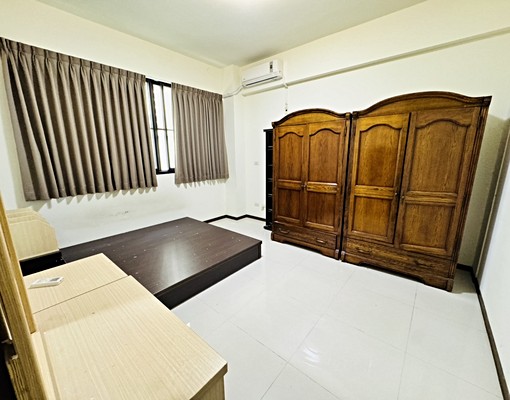 中興新村電梯別墅出租3.3萬/月可租補 - Image 9