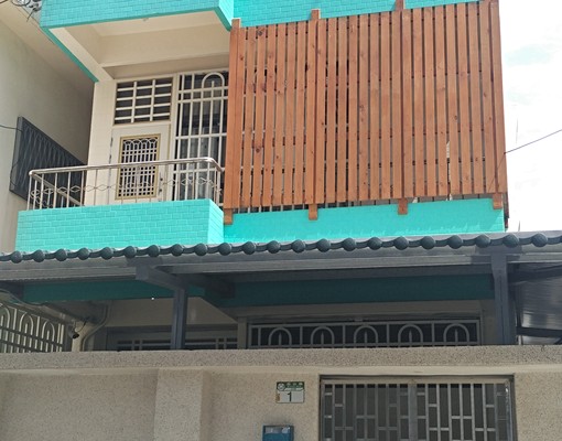 「限女性」優質獨棟陽臺透天 分租套房 - Image 1