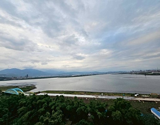 現在入住可直接在跨年看101煙火,河景美二房, - Image 1