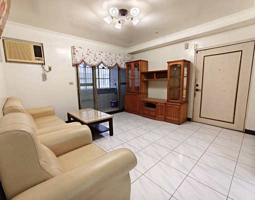 建工商圈｜採光佳大三房出租・含管理費 - Image 2